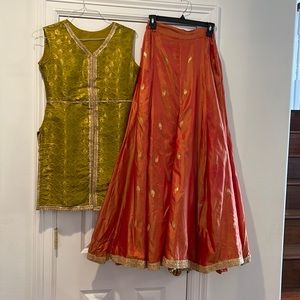 New in cuckoo’s boutique! Short shirt and kali langha, pure jamawar silk. Size S